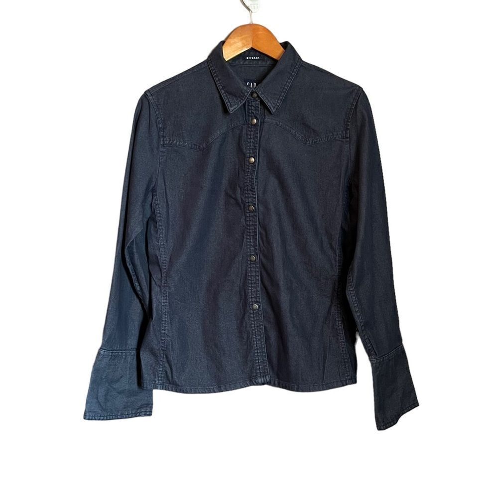 Gap dark wash snap button‎ western shirt. Size large